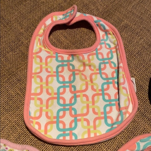 Bib Lot - Picture 4 of 5